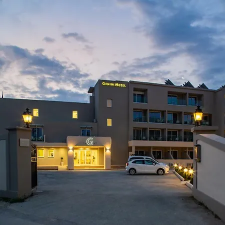 Cnic双子酒店 4*
