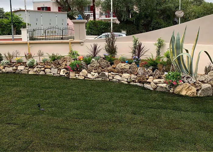 Отель Cnic Gemini