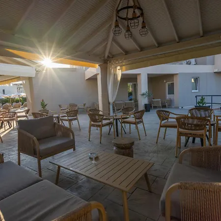 Cnic Gemini Hotel Mesongi