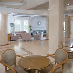 Cnic Gemini Hotel Mesongí
