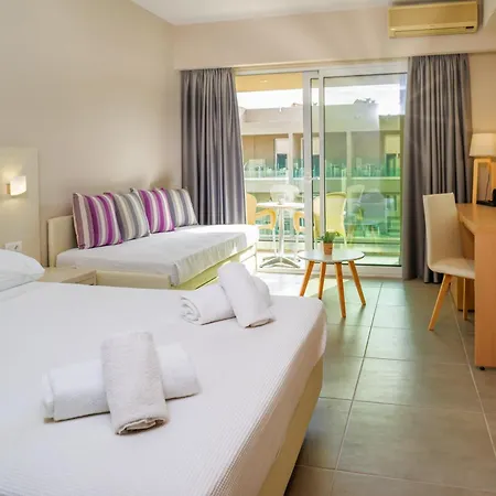 Hotel Cnic Gemini Mesongí