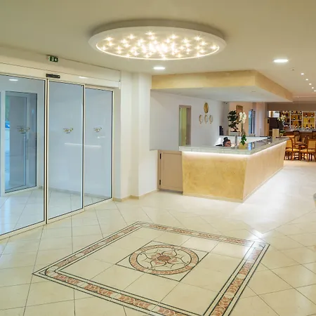 Cnic Gemini Hotel 4*