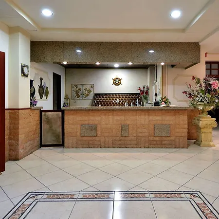 Cnic Gemini 4* Μεσογγή