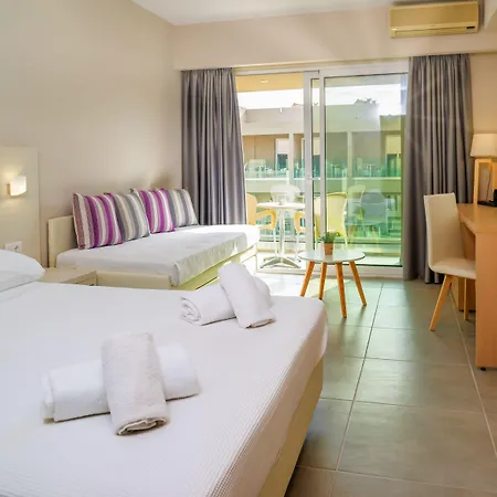 Cnic Gemini Hotel Mesongí