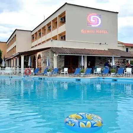 Szálloda Cnic Gemini 4*